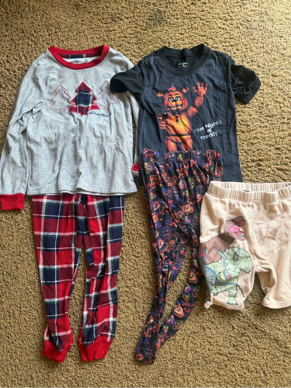 Kids Black Five Nights at Freddy's Pajama Set - Graphic Tee & Printed Pants
